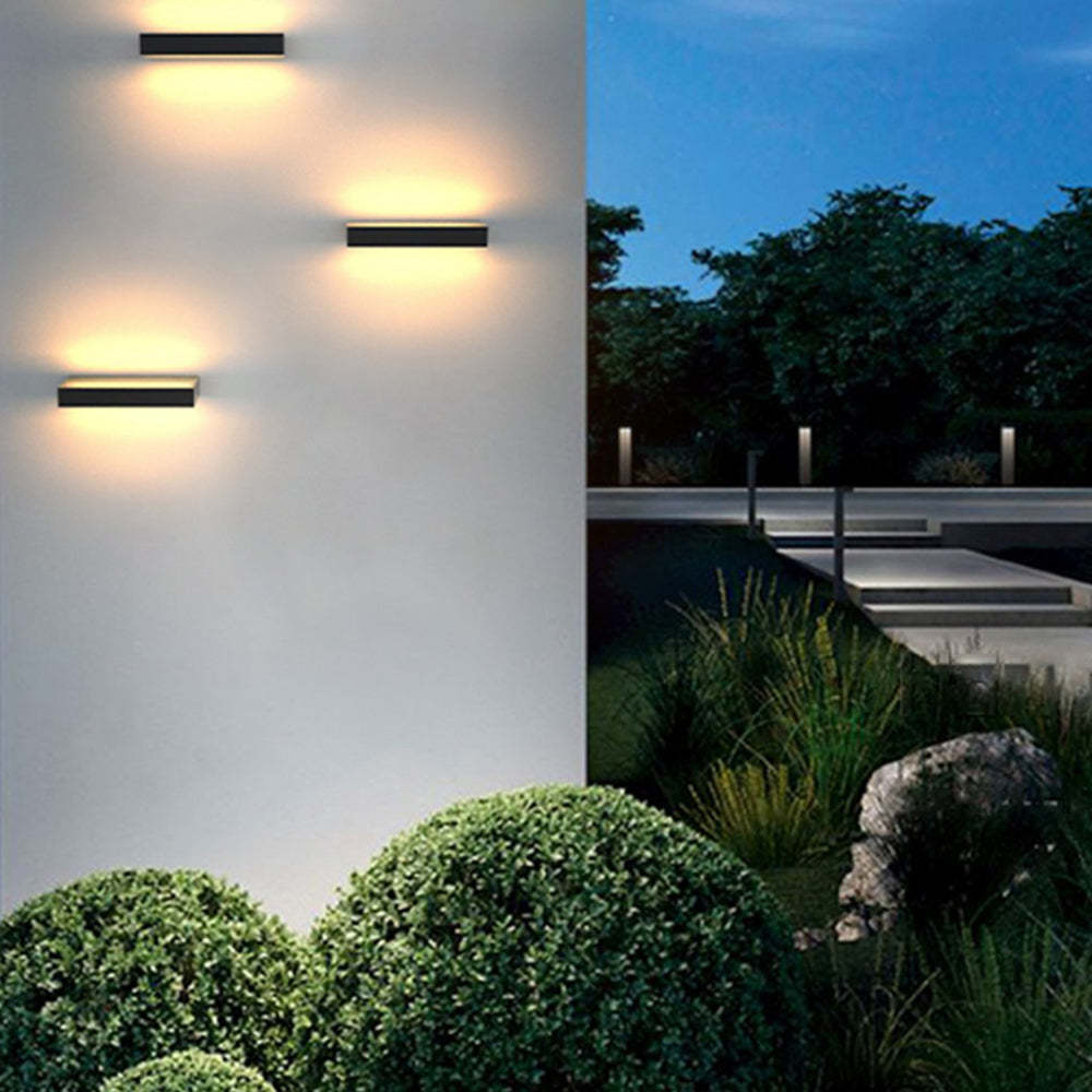 Applique murale extérieure rectangulaire ajourée Ray – LED en métal noir ou blanc