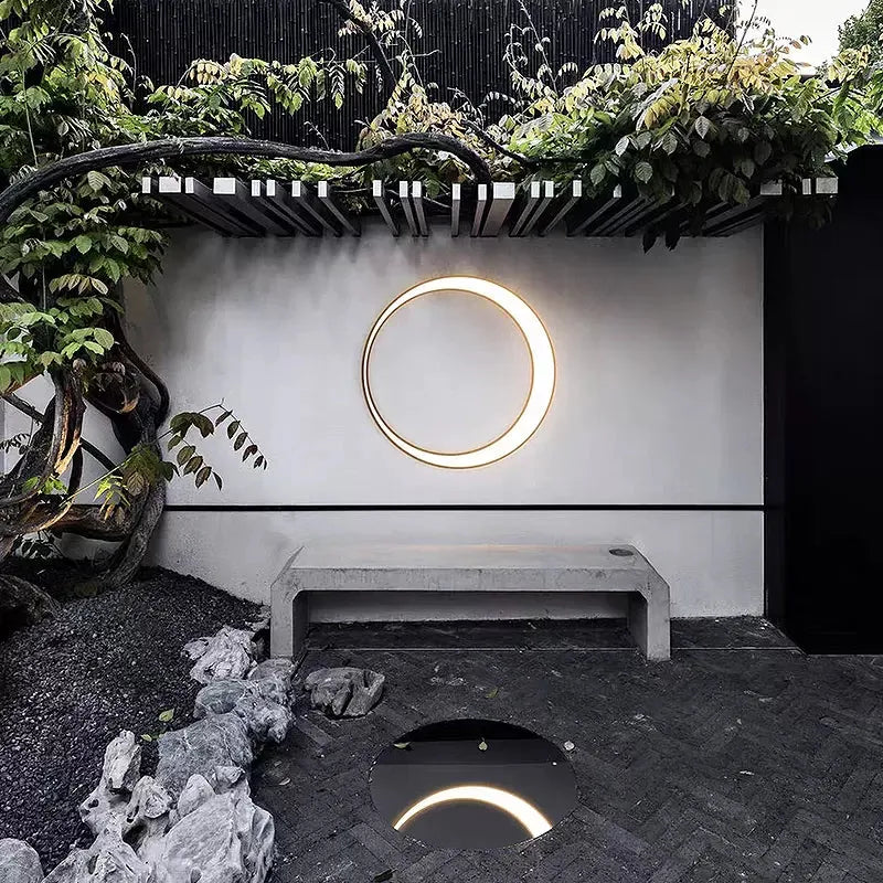 Applique murale extérieure anneau Ray – Cercle LED Art déco en métal, effet lune