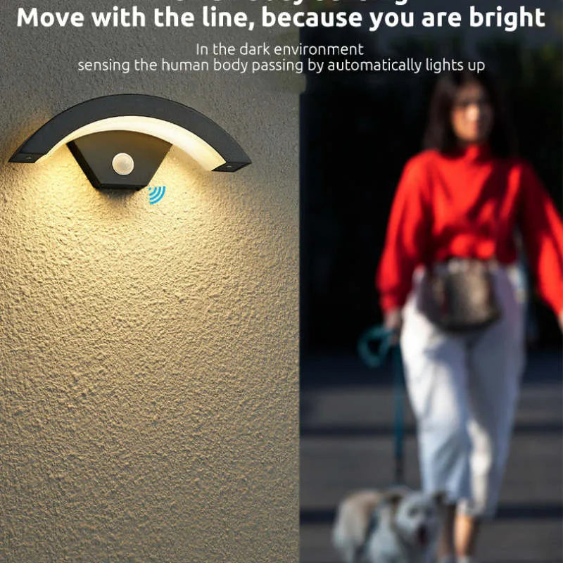 Applique murale extérieure à détecteur Elvon – LED en arc noire, étanche IP65