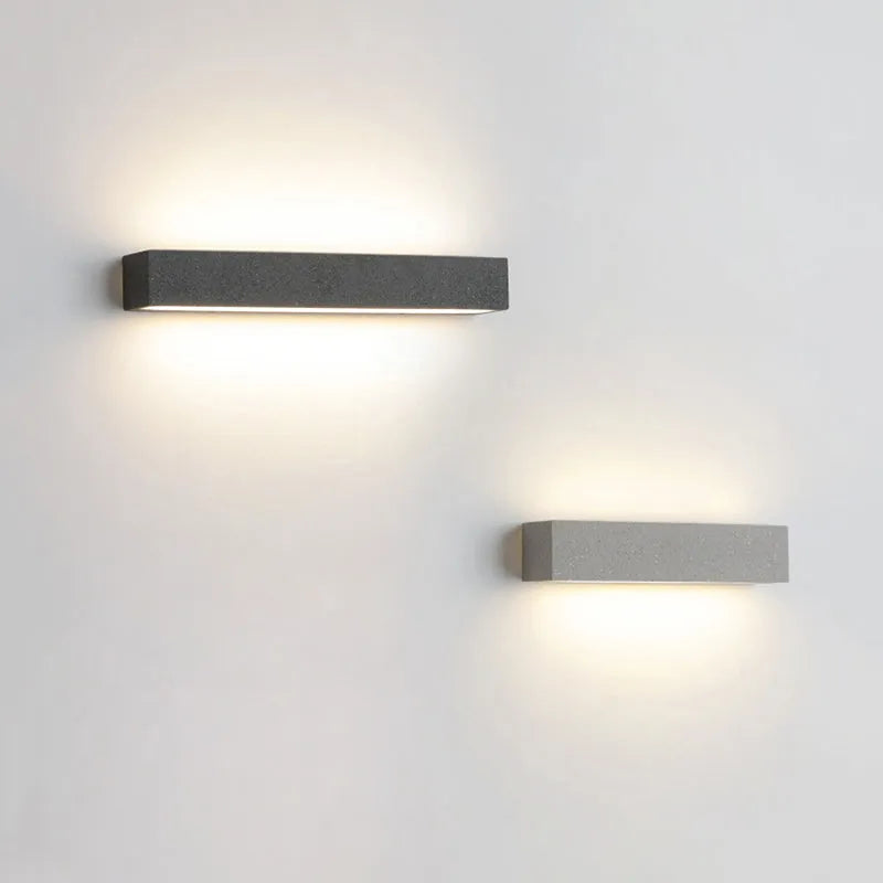 Applique murale extérieure en béton Fyra – LED rectangulaire, noire ou blanche