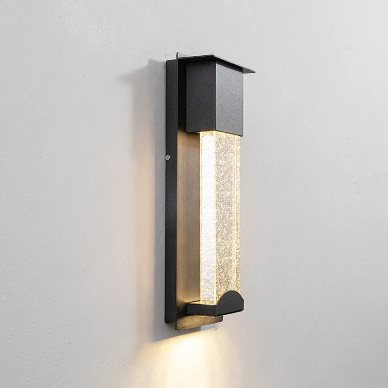 Applique murale extérieure à détecteur Beryn – LED noire, effet ciel étoilé