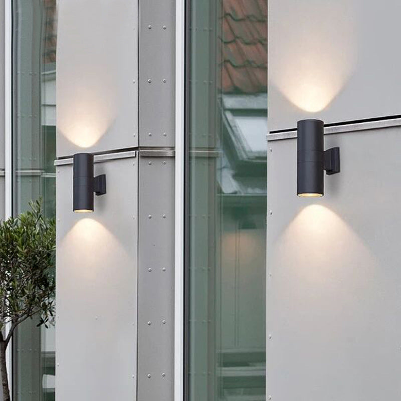 Applique murale extérieure double tête Kren – Métal noir et verre, LED blanc chaud