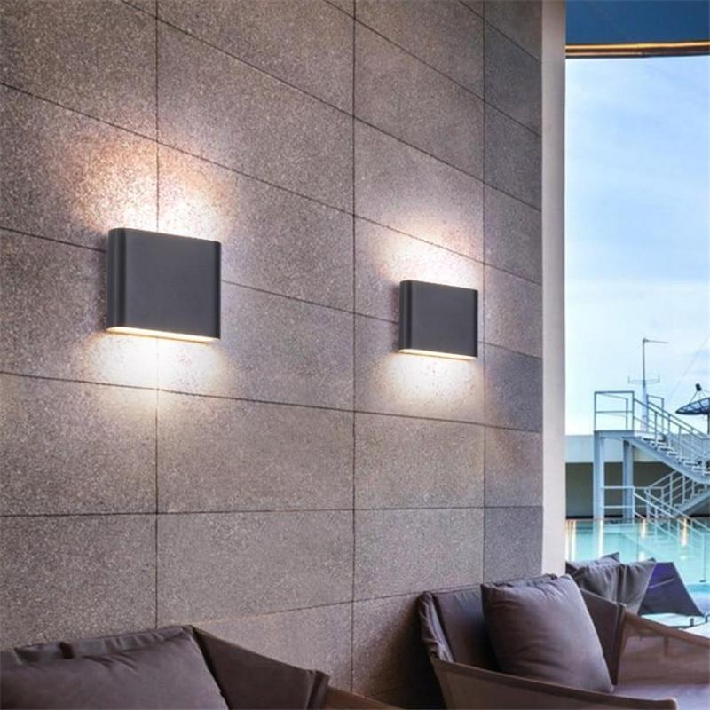 Applique murale extérieure étanche Bastro – LED rectangulaire noire ou blanche