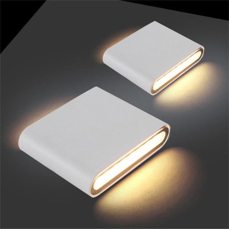 Applique murale extérieure étanche Bastro – LED rectangulaire noire ou blanche