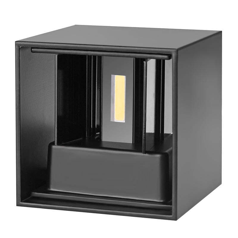 Applique murale extérieure orientable Nexu – Carré LED étanche en métal, 3 coloris