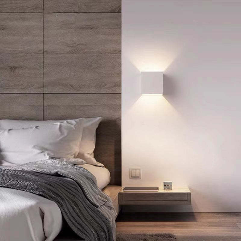 Applique murale extérieure orientable Nexu – Carré LED étanche en métal, 3 coloris