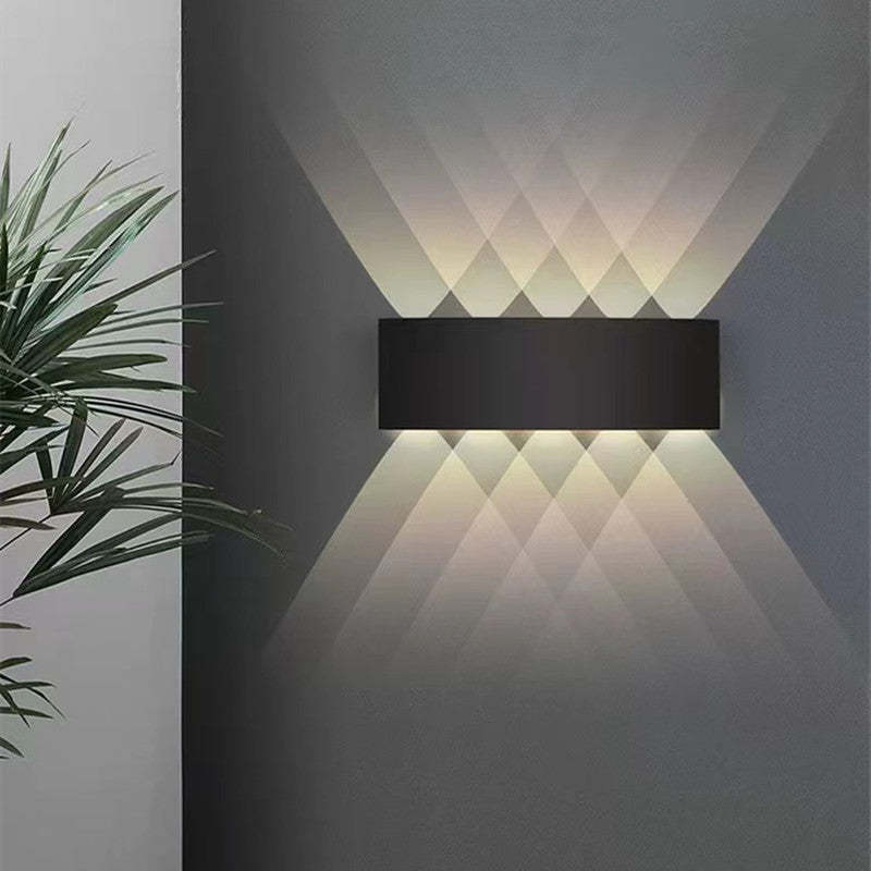 Applique murale extérieure rectangulaire Tronix – LED effet vague, noire ou blanche