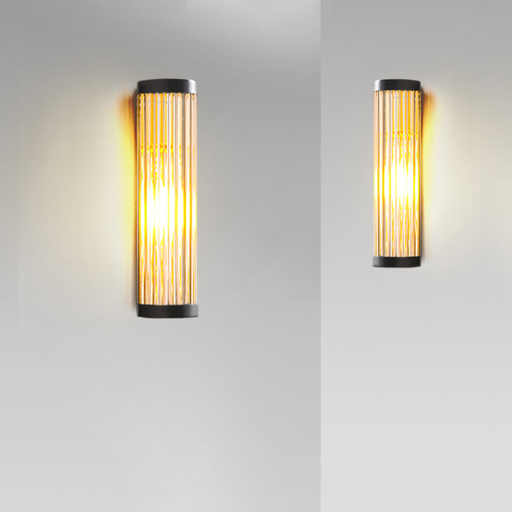Applique murale extérieure semi-cylindrique Yoru – Métal noir et verre, LED étanche