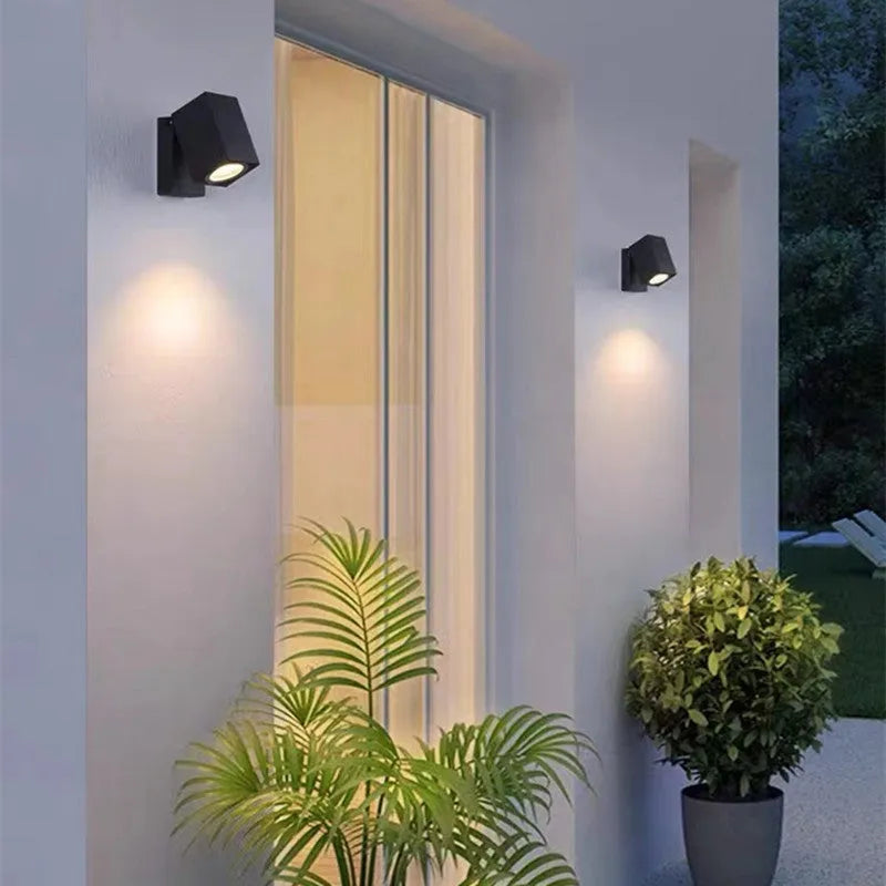 Applique murale extérieure orientable Artiq – Spot LED en métal noir IP65