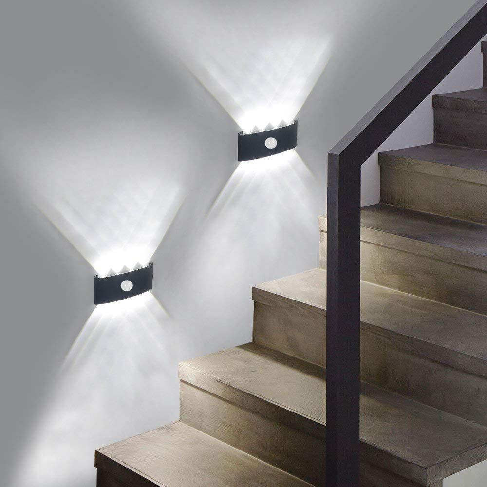 Applique murale extérieure up & down Ray – LED à détecteur de mouvement, noire ou blanche