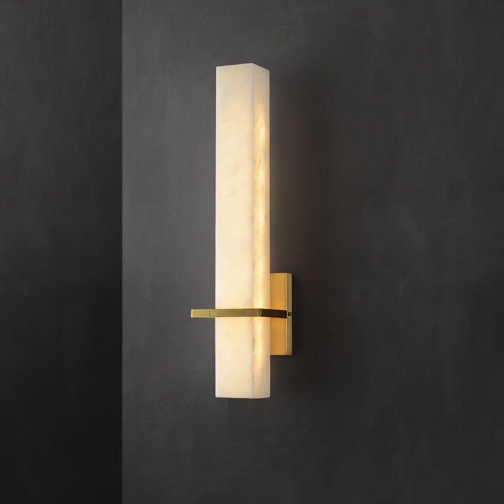Applique murale en albâtre Ritta – Cube blanc et laiton, LED blanc chaud ou froid