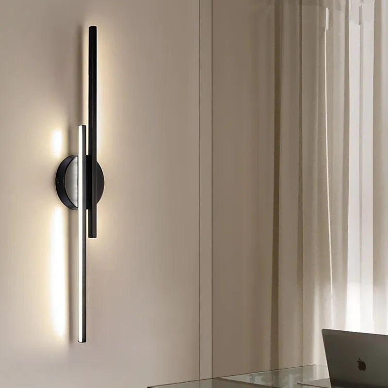 Applique murale LED en métal Elgo – Disque et lignes, noire ou blanche