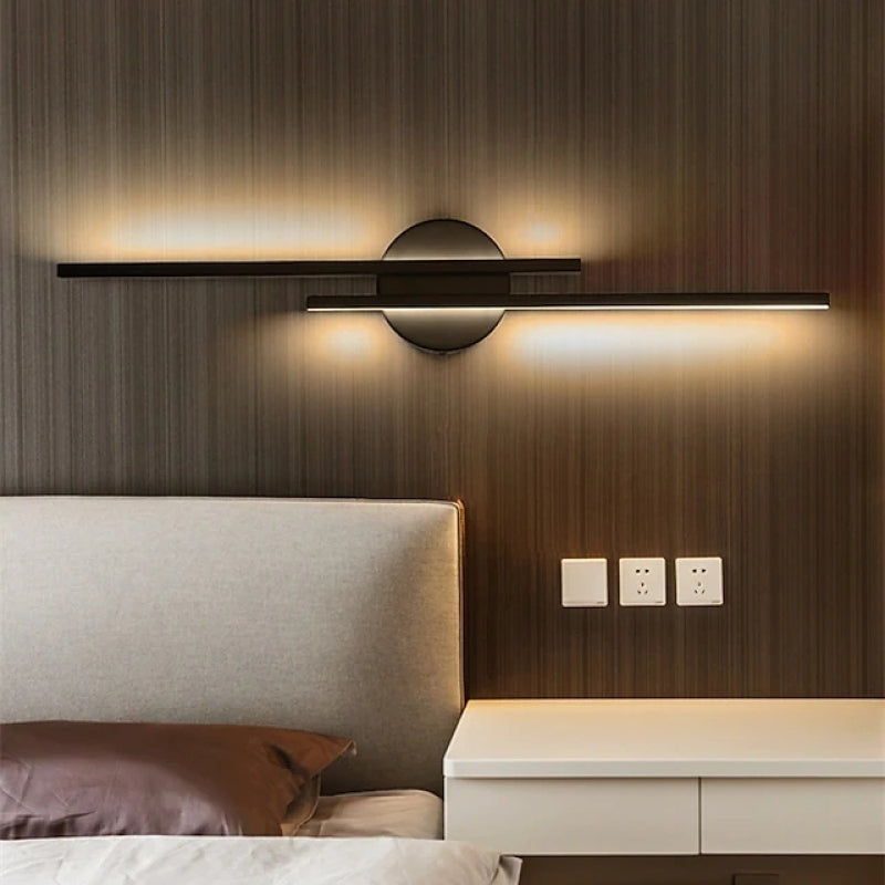 Applique murale LED en métal Elgo – Disque et lignes, noire ou blanche