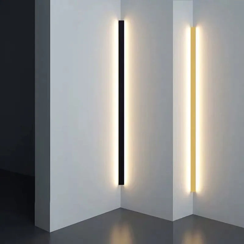 Applique murale linéaire LED Gravo – Métal et acrylique, finition dorée, noire ou blanche