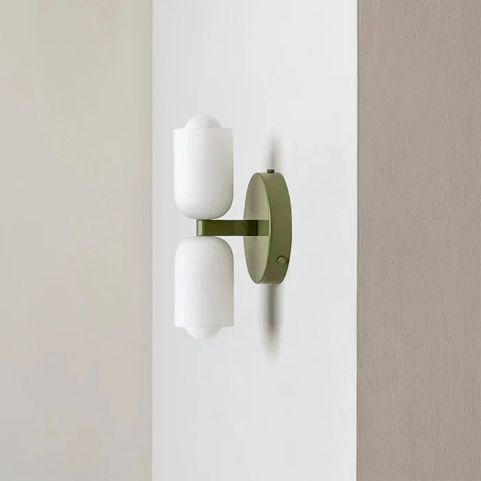 Applique murale en métal Valentina – Double ampoule, finition dorée, noire ou verte