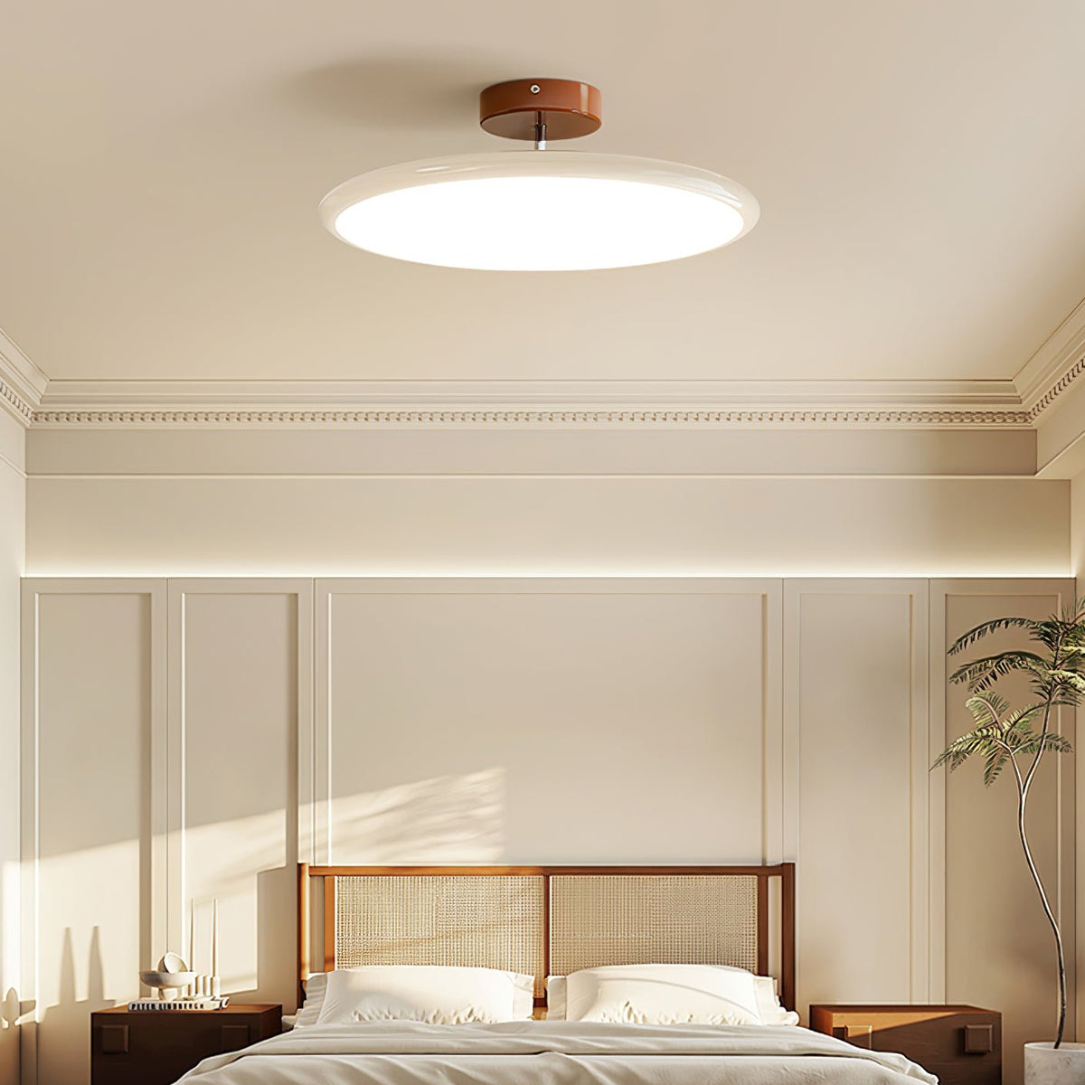 Plafonnier orientable coloré Fyne – Métal et acrylique, tête réglable beige ou verte