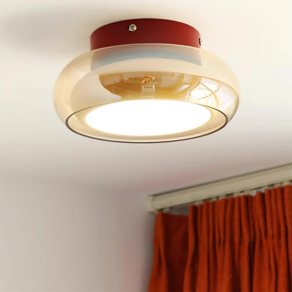 Plafonnier rétro en verre June – Cognac cerclé de rouge, 3 températures de couleur