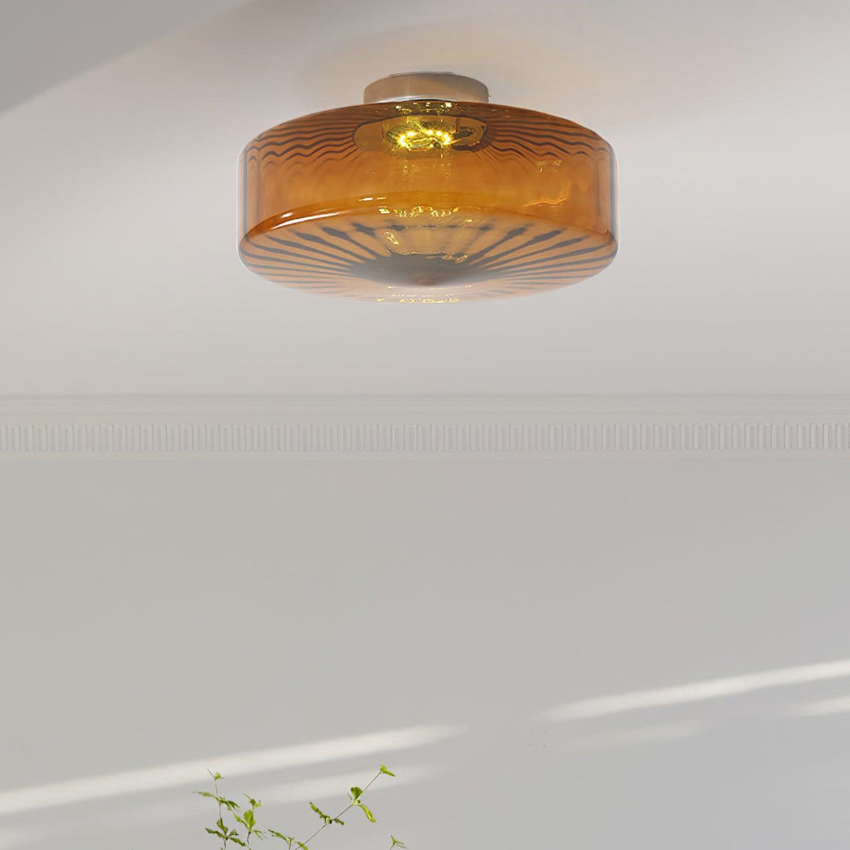 Plafonnier en verre ambré June – Motif rayonnant rétro, lumière chaude