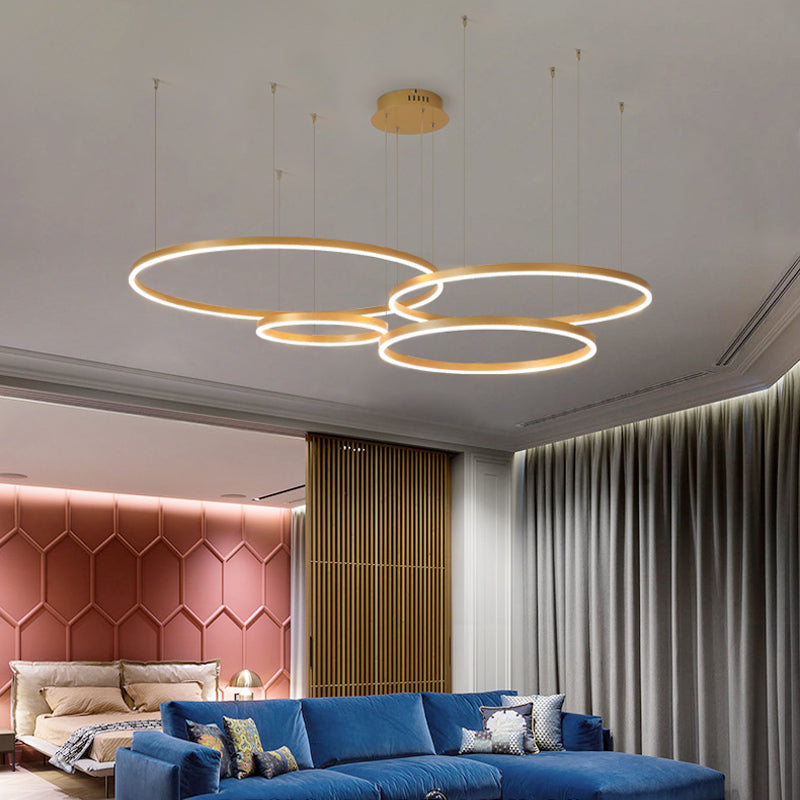 Suspension à anneaux LED Remi – Cercles en métal et acrylique, 2 à 5 anneaux