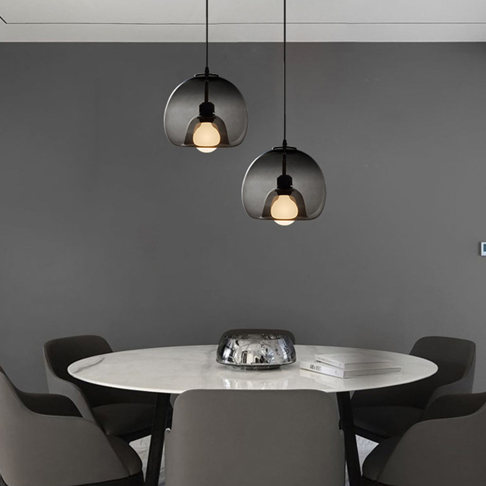 Suspension globe en verre June – Ambre, transparent ou gris fumé