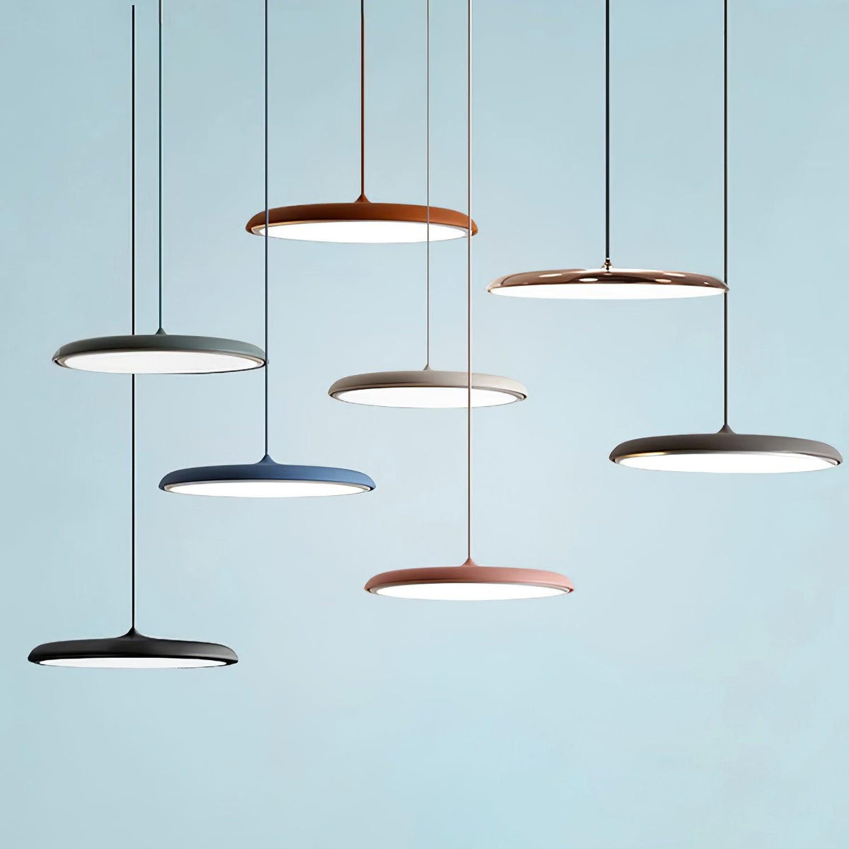 Suspension LED colorée Orik – Dôme macaron en acrylique et métal, 8 coloris