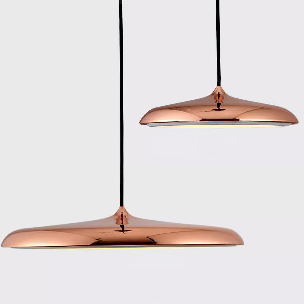 Suspension LED colorée Orik – Dôme macaron en acrylique et métal, 8 coloris