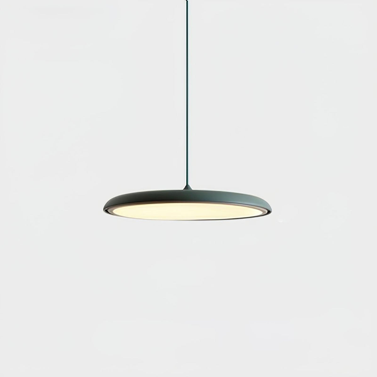 Suspension LED colorée Orik – Dôme macaron en acrylique et métal, 8 coloris
