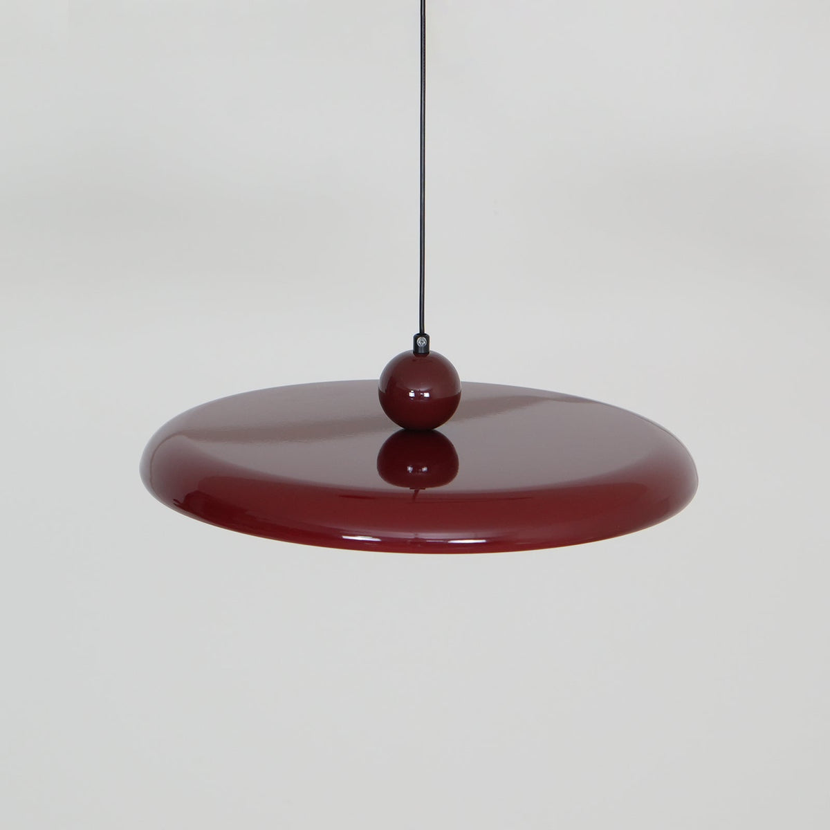 Suspension en métal à bras orientable Flux – Coloris Morandi, LED intégrée