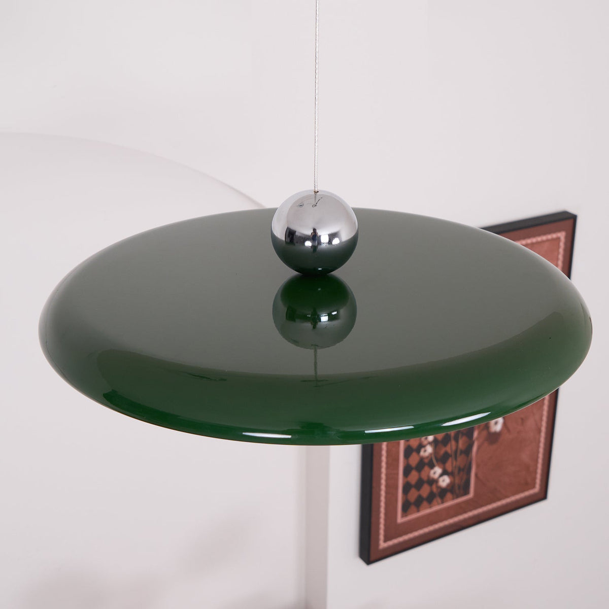 Suspension en métal à bras orientable Flux – Coloris Morandi, LED intégrée