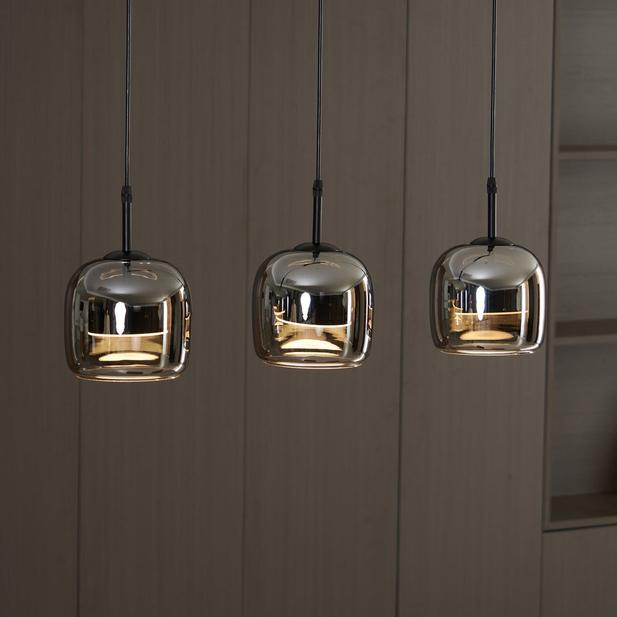 Suspension minimaliste en verre fumé June – Simple ou 3 têtes, version variable