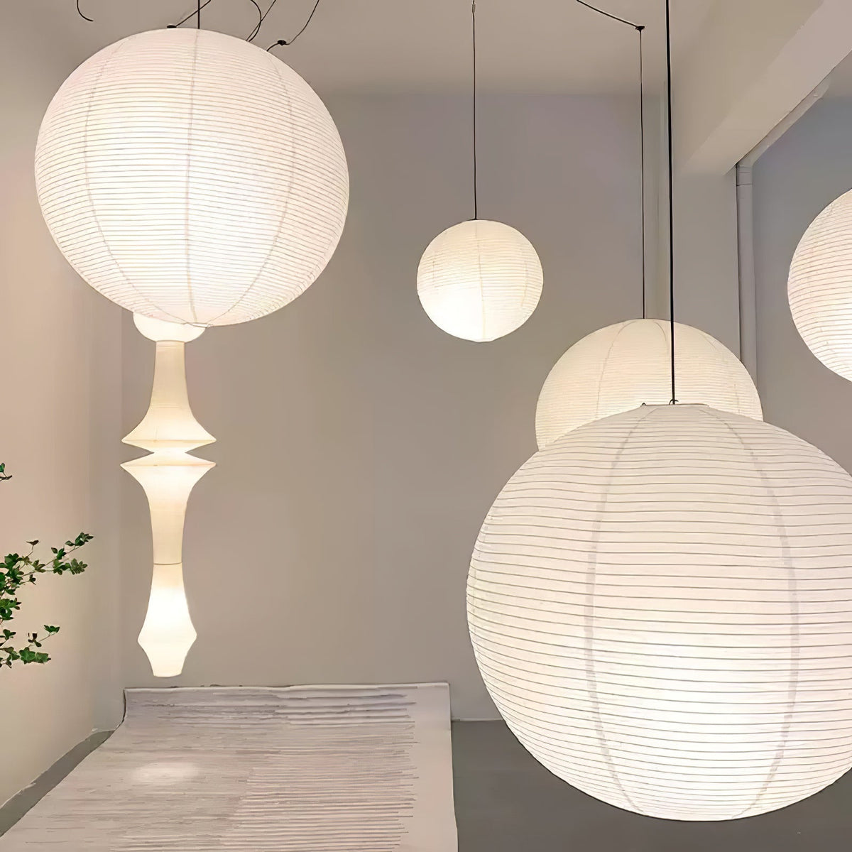 Suspension en papier washi Sylin – Grand abat-jour rond à lumière douce, de 40 à 120 cm