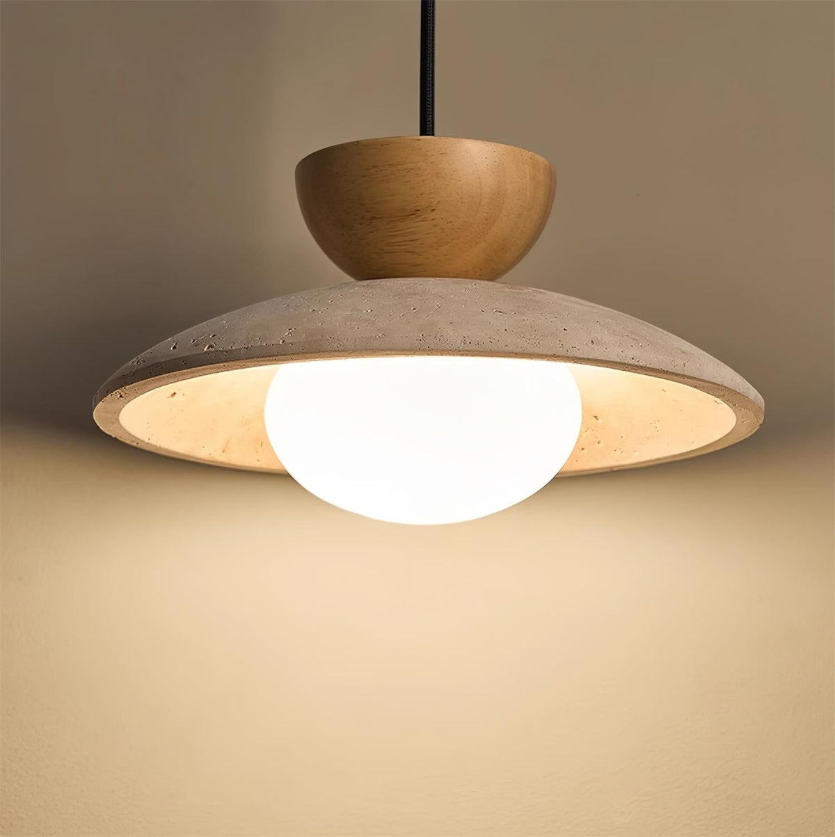 Suspension en travertin Cleo – Luminaire naturel à abat-jour en pierre et bois