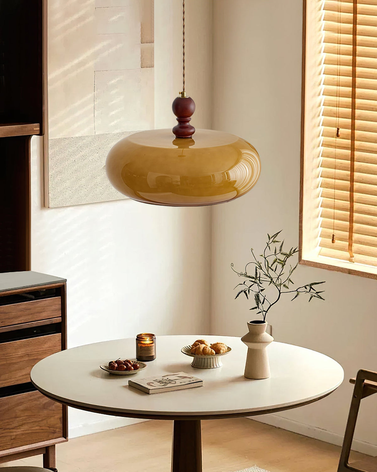 Suspension en verre ambré Eldom – Abat-jour brun et finition noyer, style rétro