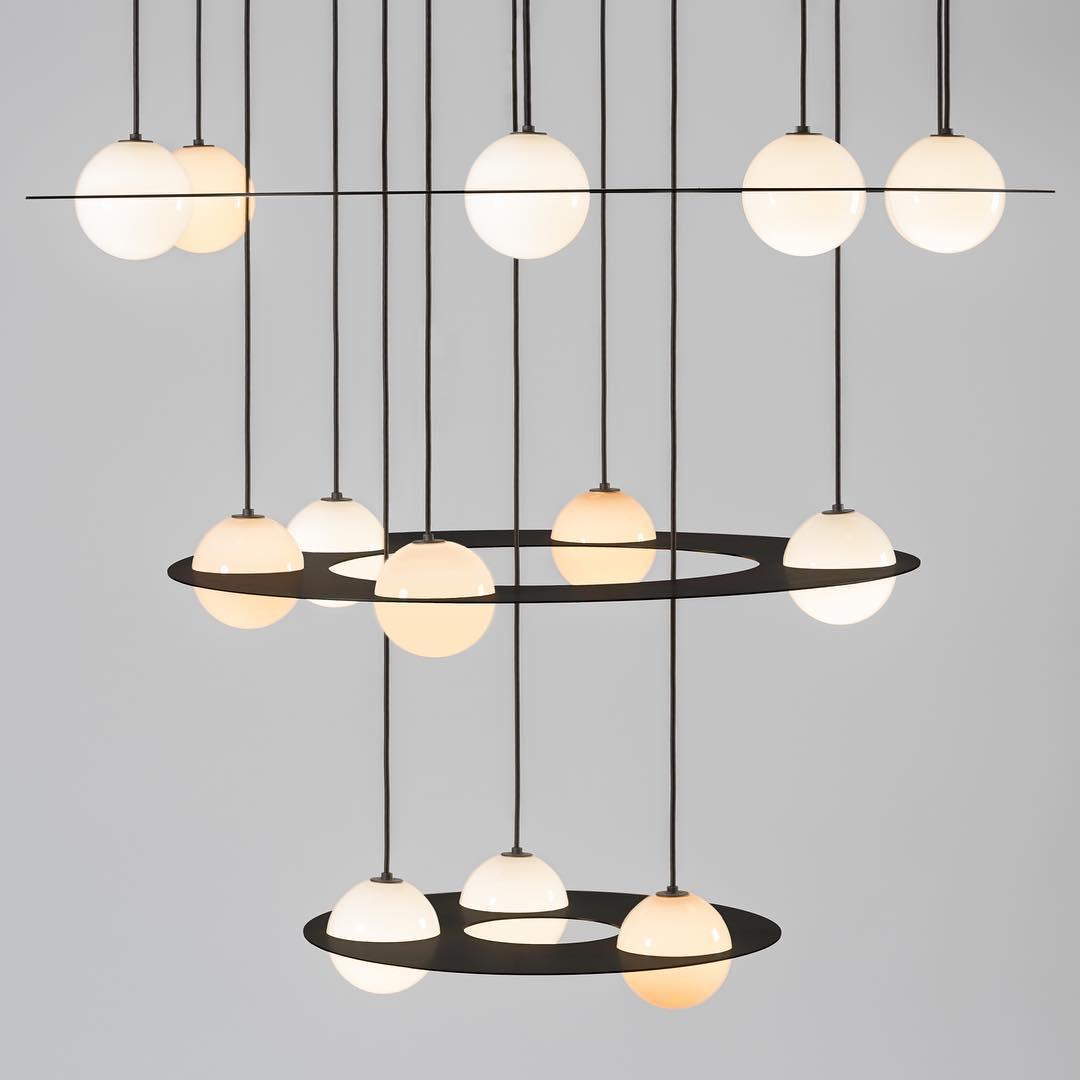 Suspension en verre noir et blanc Selan – Hauteur réglable, 9 formes au choix