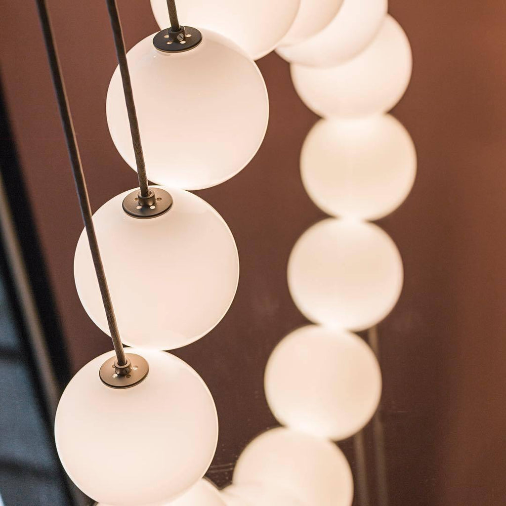 Suspension en verre noir et blanc Selan – Hauteur réglable, 9 formes au choix