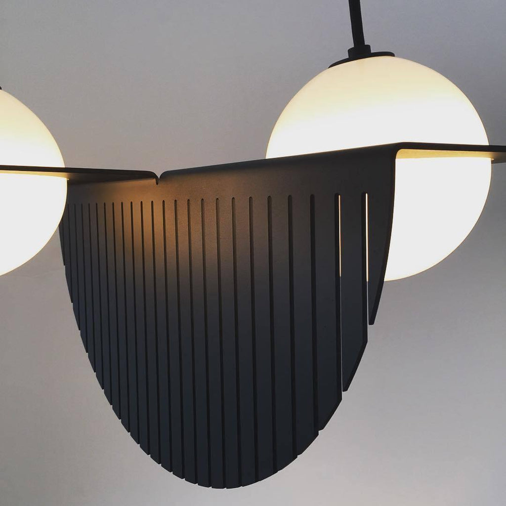 Suspension en verre noir et blanc Selan – Hauteur réglable, 9 formes au choix