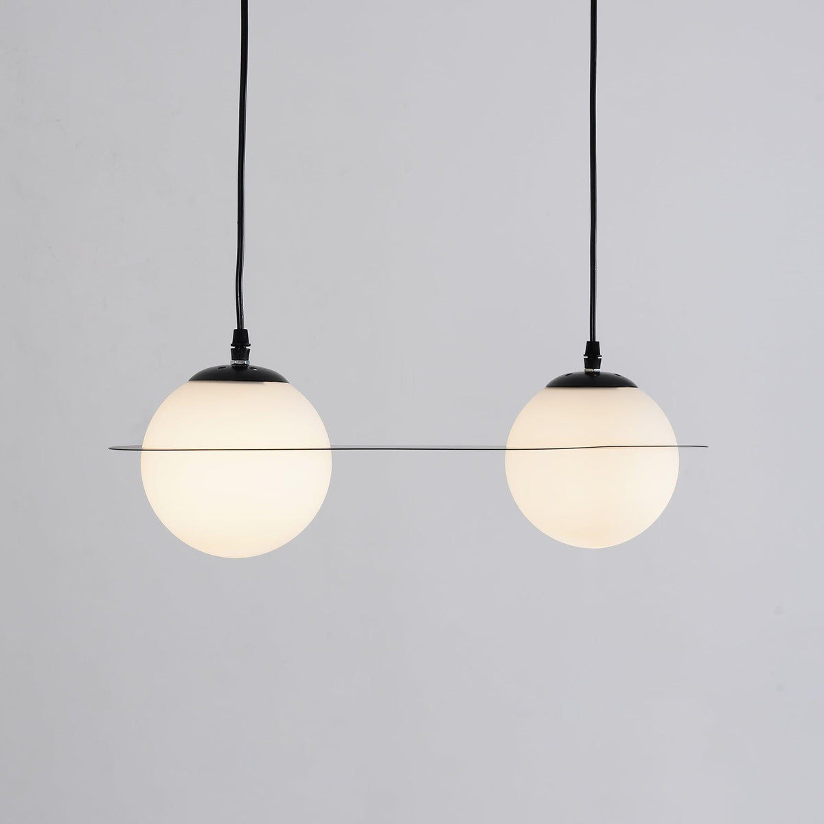 Suspension en verre noir et blanc Selan – Hauteur réglable, 9 formes au choix